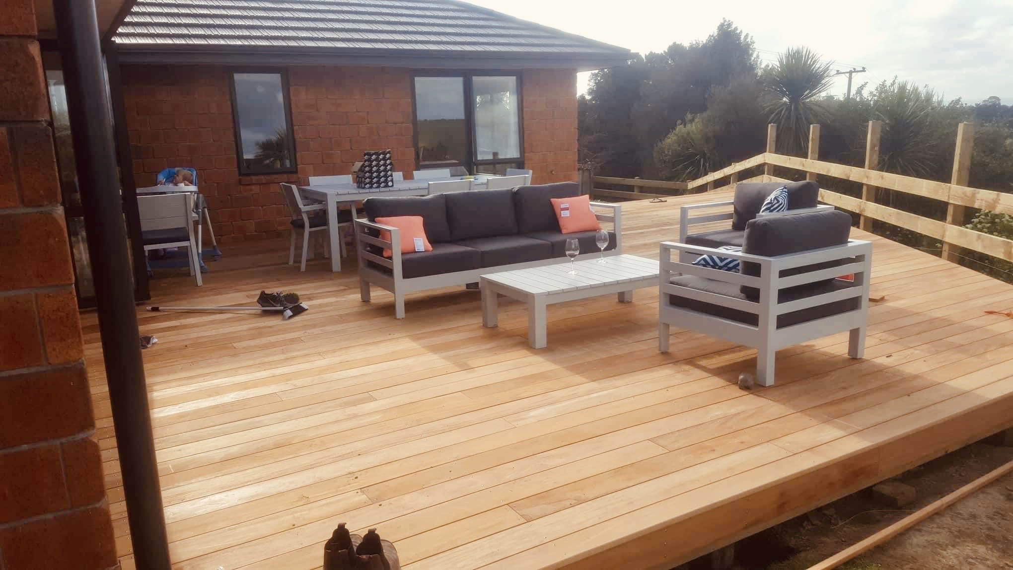 deck with barbecue